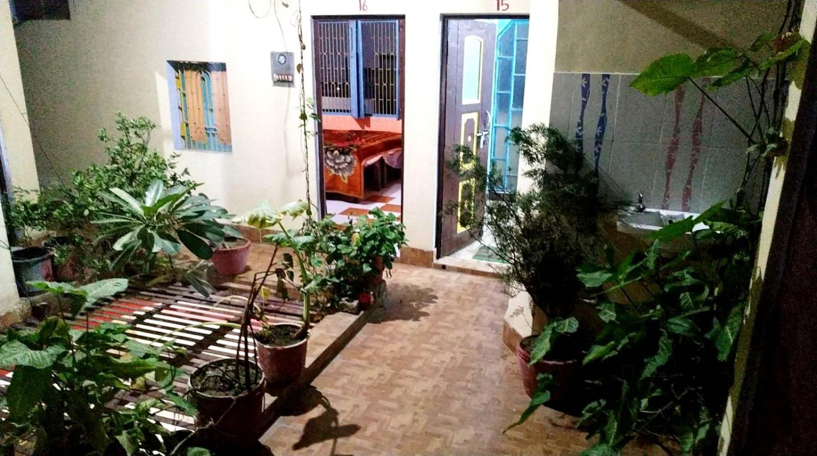 Tiwari Palace Modern Vision Guest House Βαρανάσι Εξωτερικό φωτογραφία