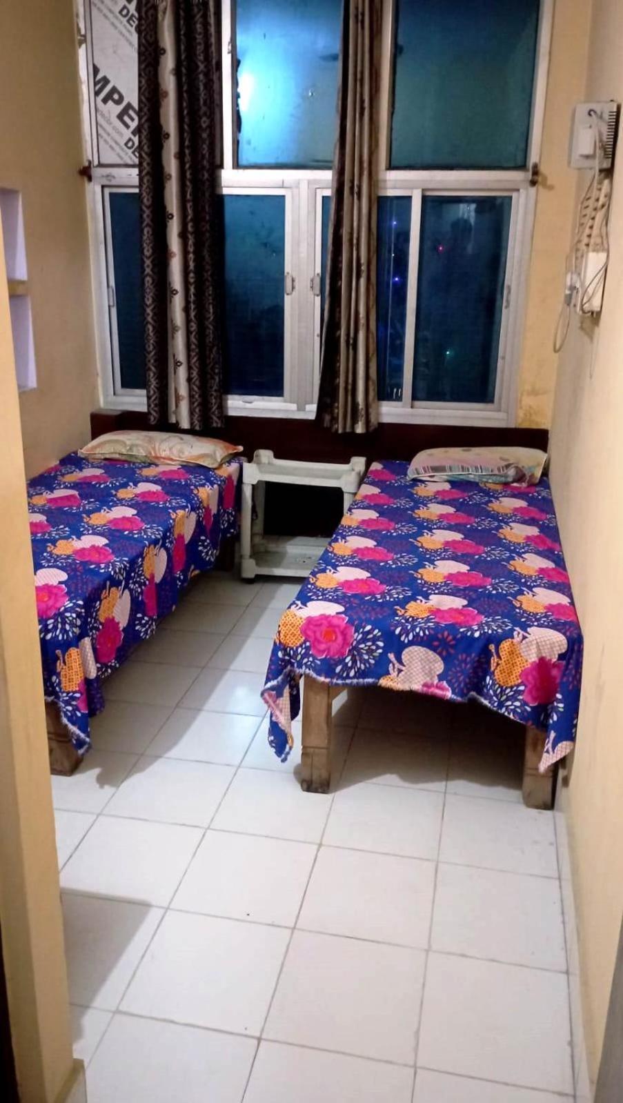 Tiwari Palace Modern Vision Guest House Βαρανάσι Εξωτερικό φωτογραφία